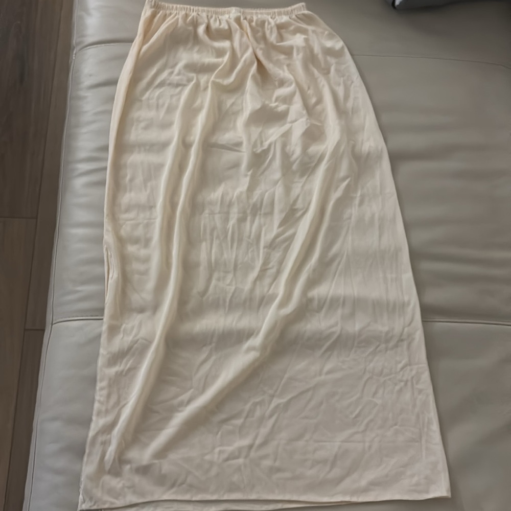 Vintage Peach Cream Maxi Slip - Picture 4 of 4